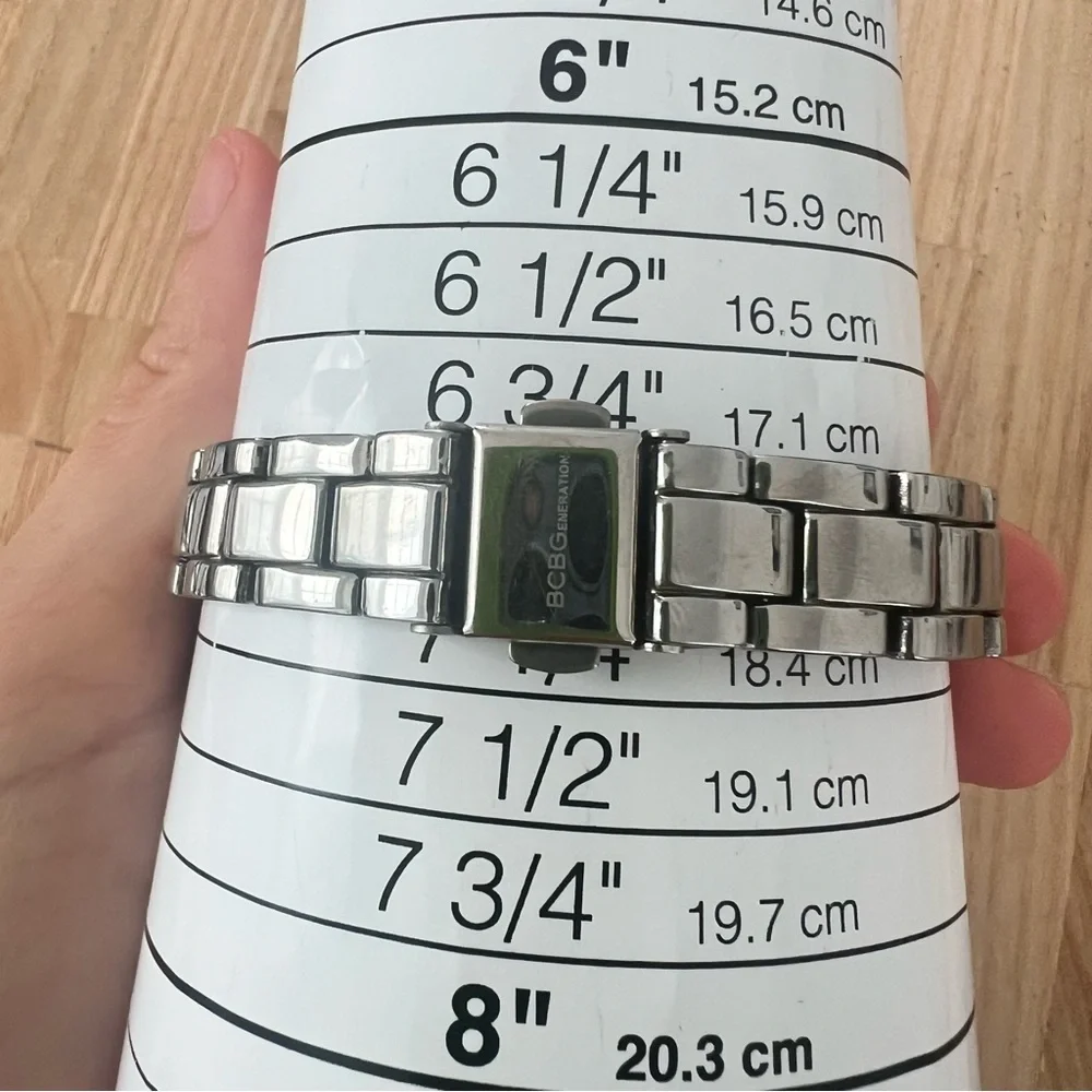 Bcbg generation silver tone dress watch NEW BATTERY